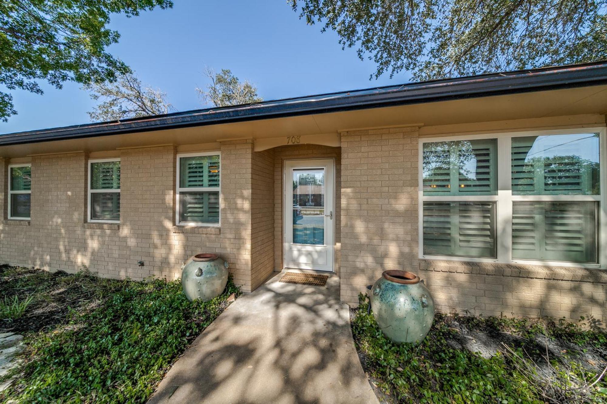 Charming Pet Friendly 4 Bdrm Home Mins To Main St And Wineries Фредериксберг Экстерьер фото